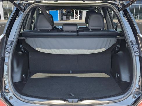 Used 2018 Toyota RAV4 SE w/ Power Extra Value Package FWD image 10