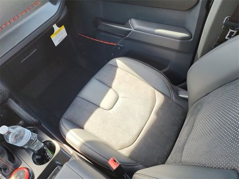 New 2025 Ford Bronco Raptor image 13