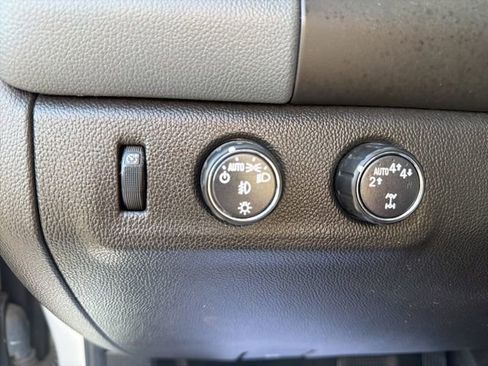 Used 2019 Chevrolet Colorado Z71 AWD/4WD image 23