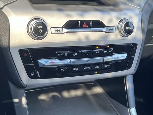 Certified 2023 Ford Explorer XLT w/ Equipment Group 202A AWD/4WD image 27