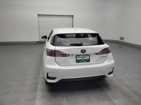 Used 2017 Lexus CT 200h w/ Accessory Package image 6