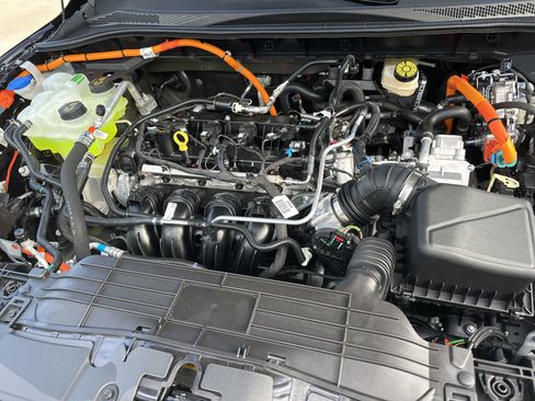 Used 2025 Ford Escape ST-Line w/ Equipment Group 301A image 30