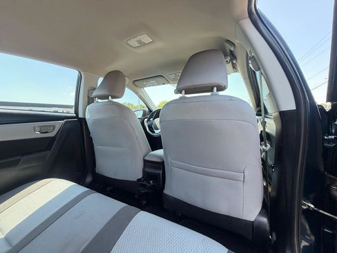 Used 2017 Toyota Corolla LE FWD image 13