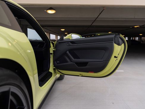 Used 2026 Porsche 911 Carrera GTS image 43