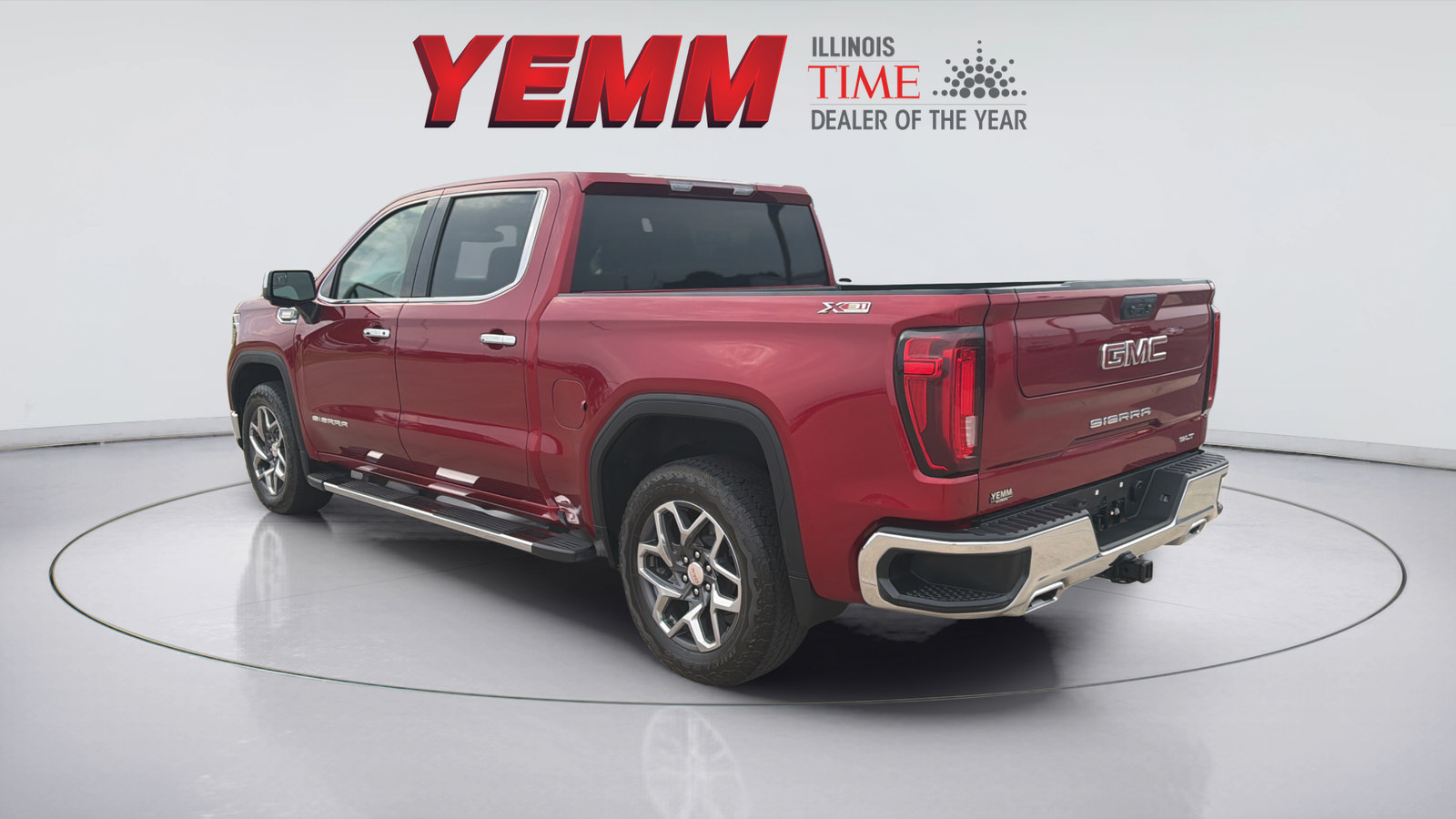 Used 2023 GMC Sierra 1500 SLT w/ SLT Premium Package AWD/4WD image 9