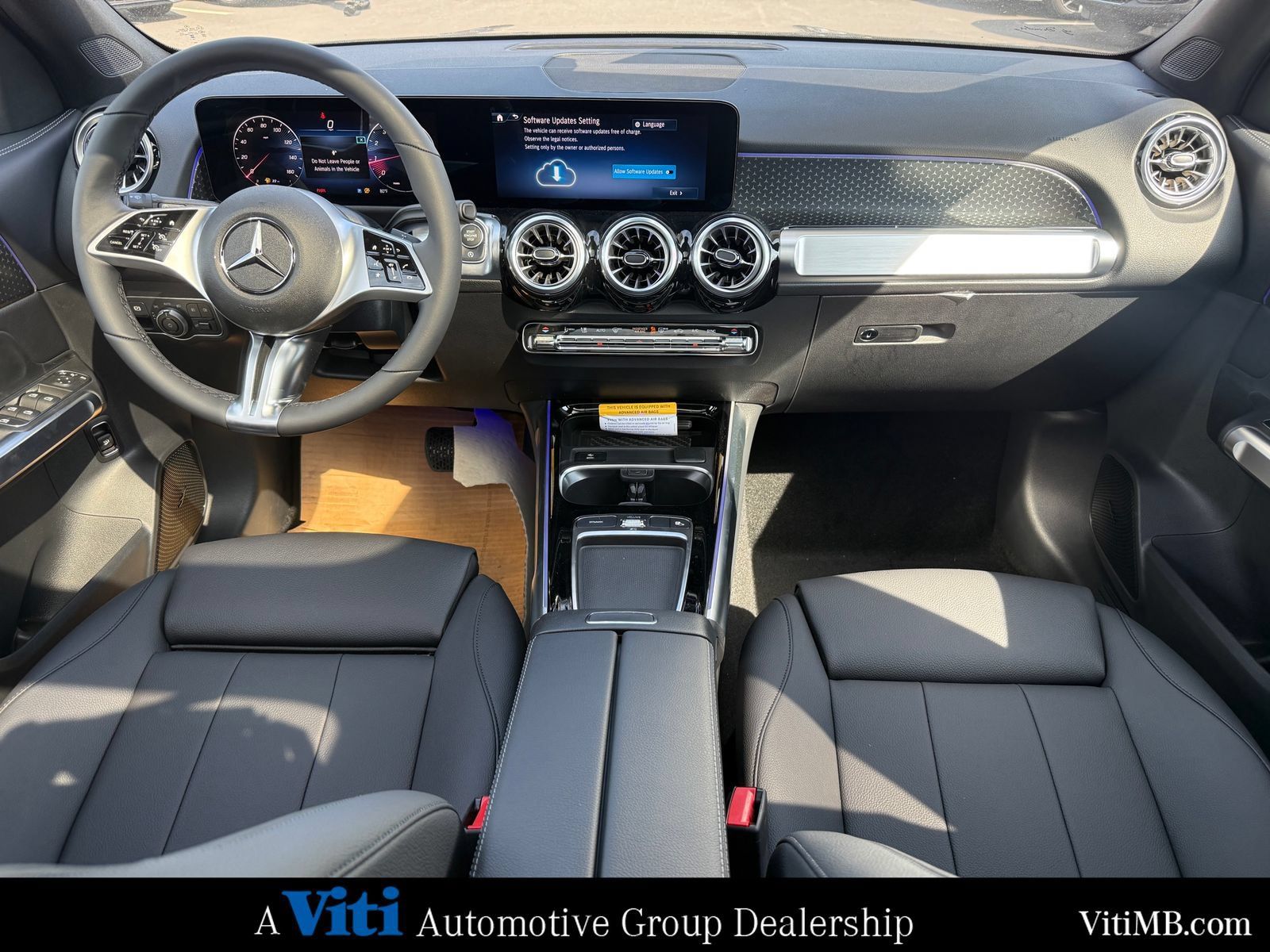 New 2026 Mercedes-Benz GLB 250 4MATIC image 2