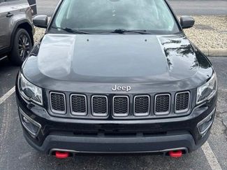 Used 2018 Jeep Compass Trailhawk w/ Leather Interior Group AWD/4WD video 1
