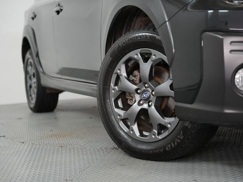 Used 2021 Subaru Crosstrek 2.5i Sport w/ Moonroof Package image 18