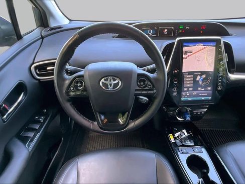 Used 2022 Toyota Prius Prime XLE FWD image 6