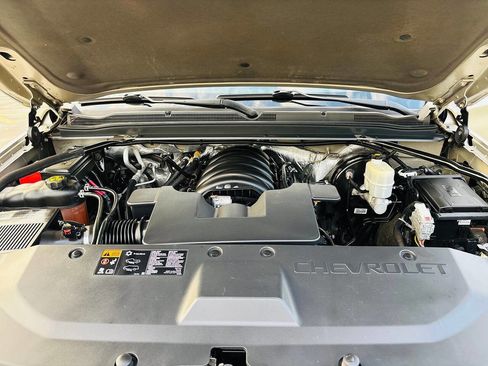 Used 2016 Chevrolet Suburban LT image 31