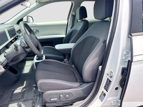 Used 2024 Hyundai Ioniq 5 SE RWD image 21