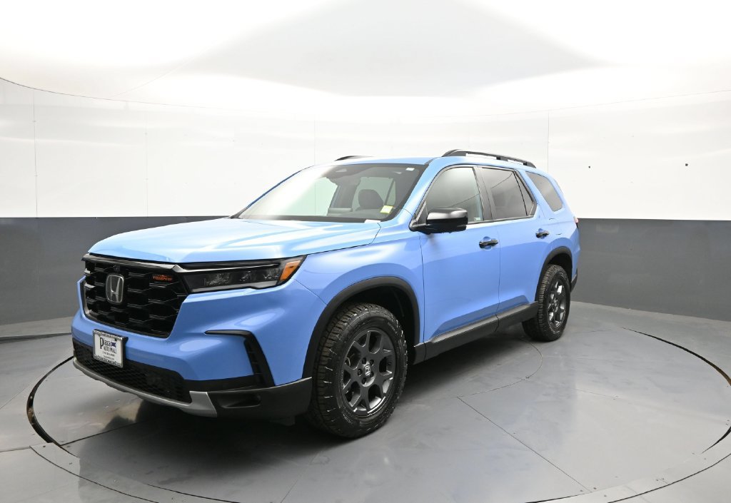 Certified 2024 Honda Pilot TrailSport image 10