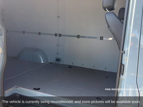 Used 2024 Mercedes-Benz Sprinter 2500 image 15