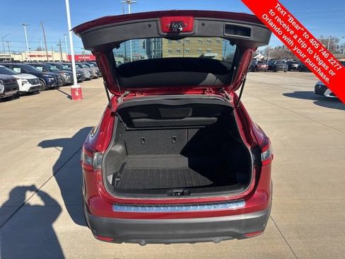 Used 2020 Nissan Rogue Sport S image 11