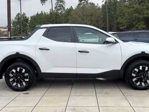 Used 2026 Hyundai Santa Cruz SE FWD image 14