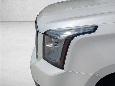 Used 2020 GMC Yukon Denali w/ Open Road Package AWD/4WD image 13