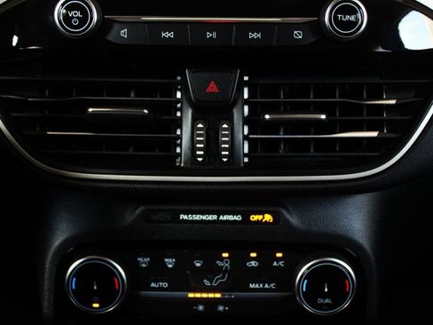Used 2022 Ford Escape SE w/ Convenience Package FWD image 26