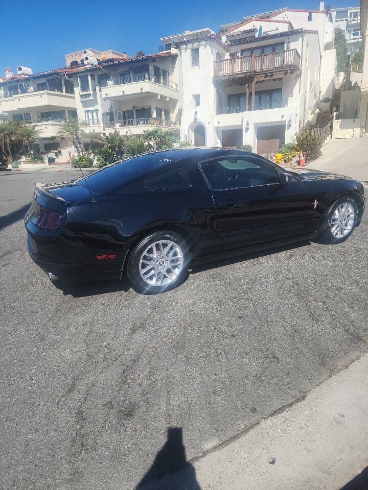 Used 2014 Ford Mustang Premium w/ Equipment Group 202A RWD image 4