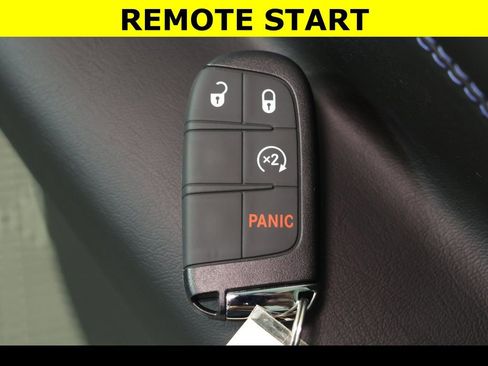 New 2026 Jeep Compass Latitude image 10