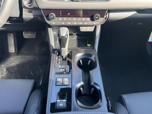 New 2026 Subaru Outback Touring AWD/4WD image 16