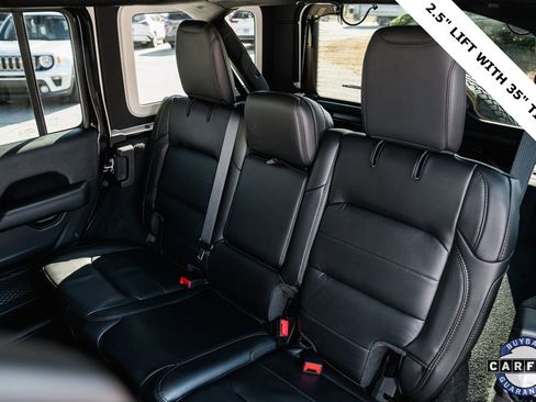 Used 2021 Jeep Wrangler Unlimited Sahara image 27