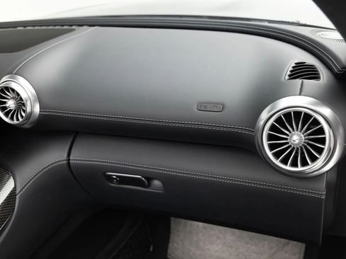 Used 2022 Mercedes-Benz SL 63 AMG 4MATIC w/ AMG Aerodynamic Package image 30