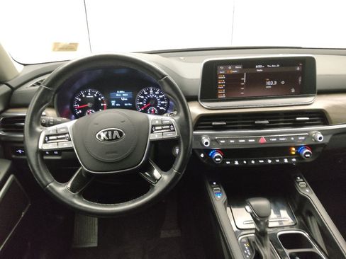 Used 2021 Kia Telluride EX w/ EX Premium Package image 22