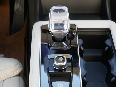 New 2026 Volvo XC90 B6 Ultra w/ Protection Package image 9