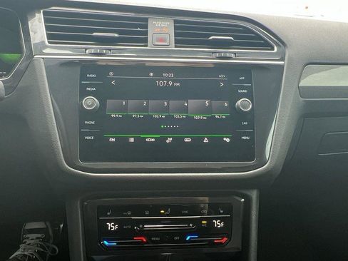 Used 2024 Volkswagen Tiguan SE R-Line image 26