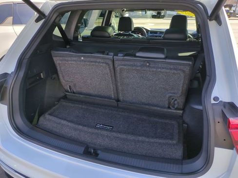Used 2019 Volkswagen Tiguan SEL Premium R-Line w/ 3rd Row Seat Package image 30