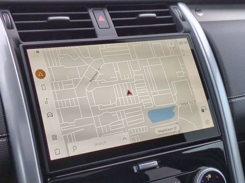 New 2026 Land Rover Discovery Limited Edition image 30