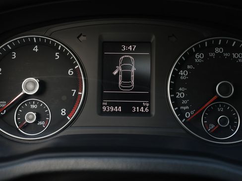 Used 2014 Volkswagen Passat 1.8T SE image 23