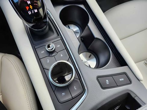 Used 2025 Cadillac XT6 Premium Luxury w/ LPO, Floor Liner Package image 18