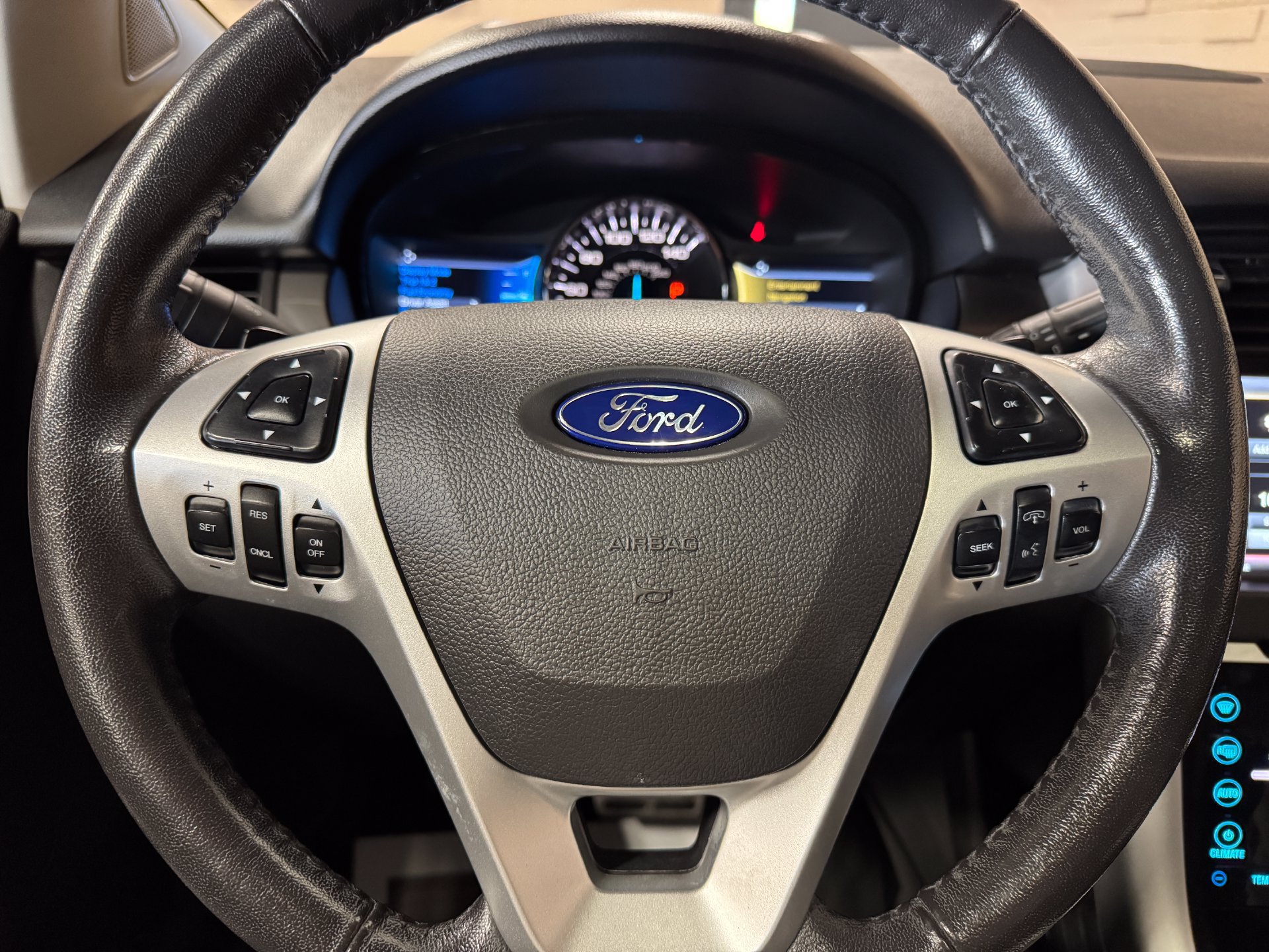 Used 2014 Ford Edge Sport w/ Driver Entry Package AWD/4WD image 17