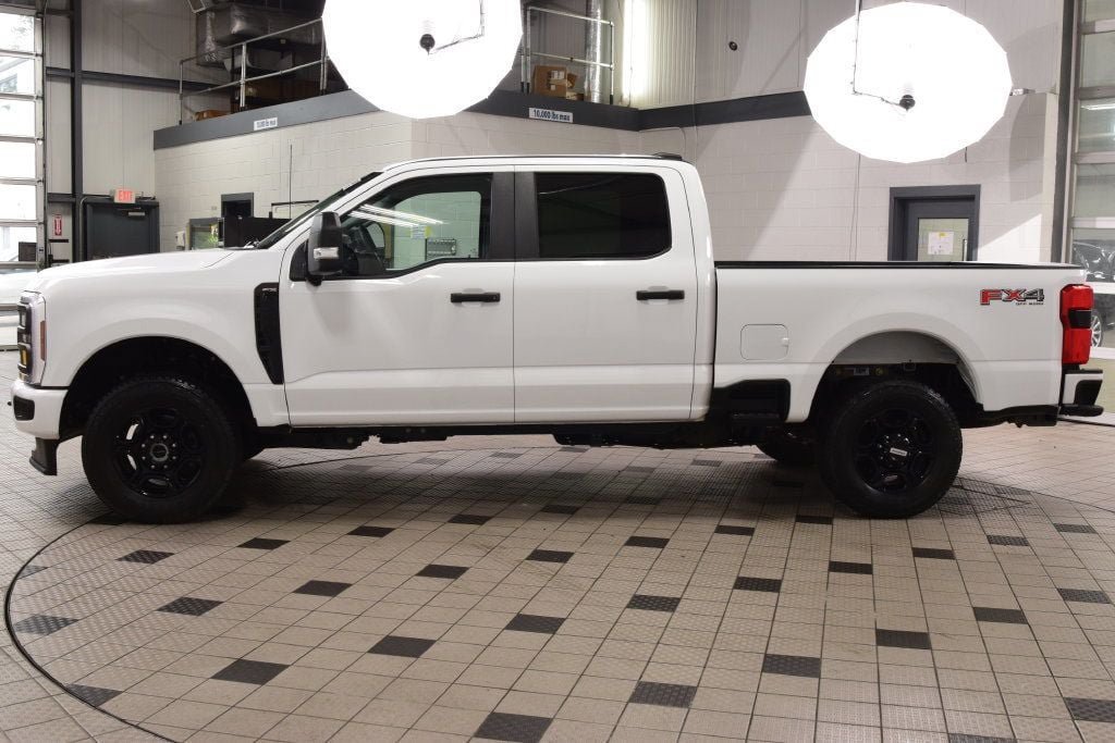 Used 2024 Ford F250 XL w/ STX Appearance Package AWD/4WD image 3
