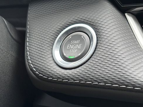 New 2026 Chevrolet Equinox LT w/ Convenience Package II image 13