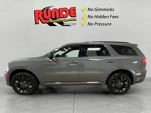 Used 2024 Dodge Durango SXT w/ SXT Blacktop Group AWD/4WD image 3
