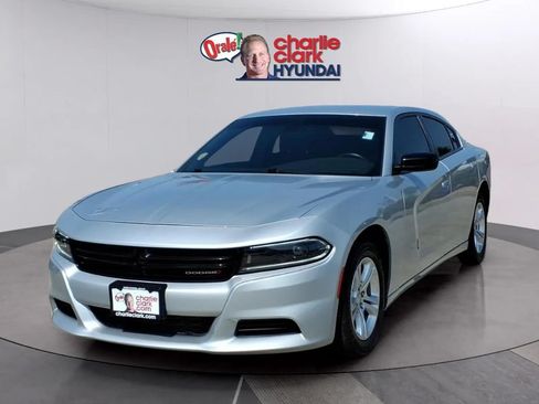 Used 2023 Dodge Charger SXT RWD image 1