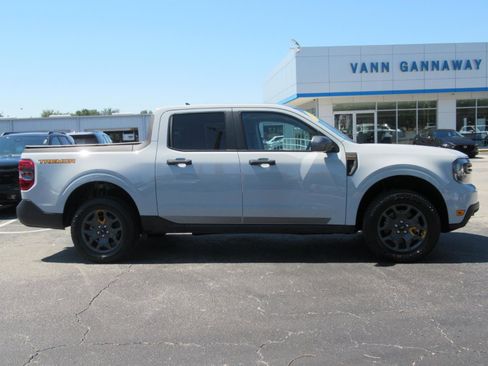 Used 2023 Ford Maverick Tremor AWD/4WD image 5