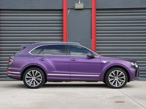 Used 2021 Bentley Bentayga V8 image 9