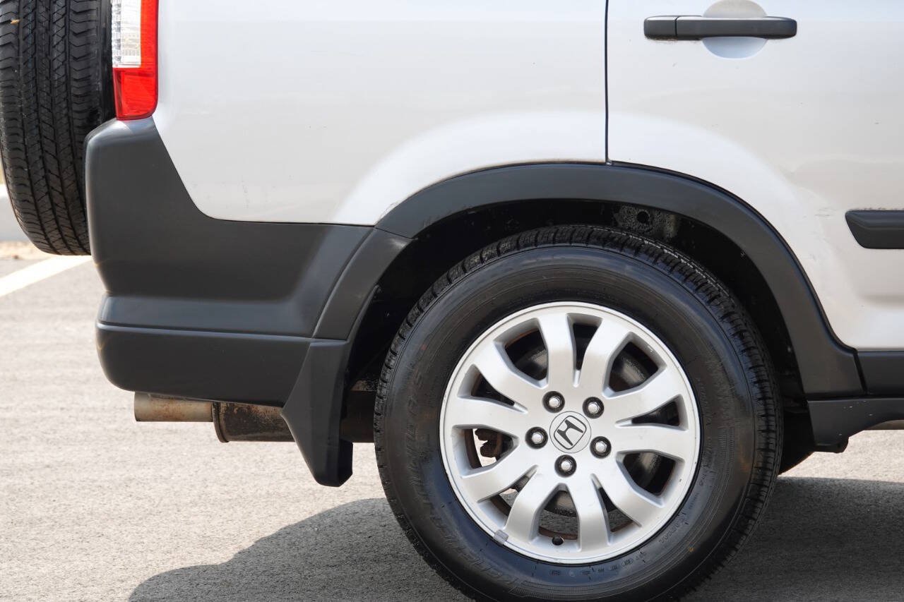 Used 2005 Honda CR-V EX image 38