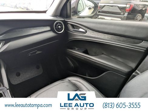 Used 2020 Alfa Romeo Stelvio w/ Nero Edizione image 18