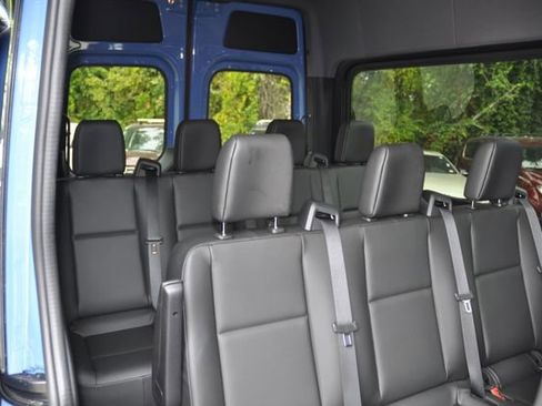 Used 2023 Mercedes-Benz Sprinter 2500 image 45