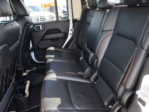 Used 2022 Jeep Gladiator Mojave image 24