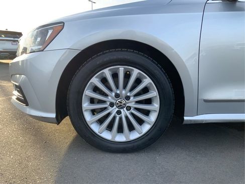 Used 2016 Volkswagen Passat 1.8T SE image 25