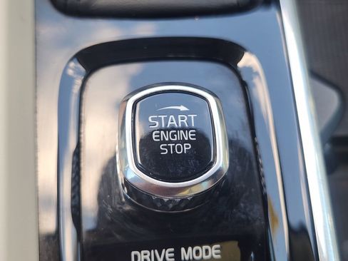 Used 2020 Volvo XC60 T6 Inscription w/ Protection Package Premier AWD/4WD image 24
