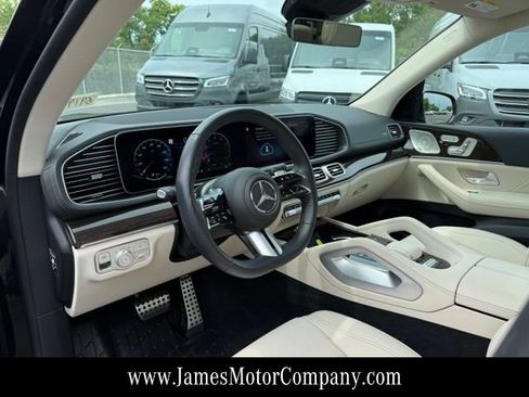 Certified 2026 Mercedes-Benz GLS 450 4MATIC image 13