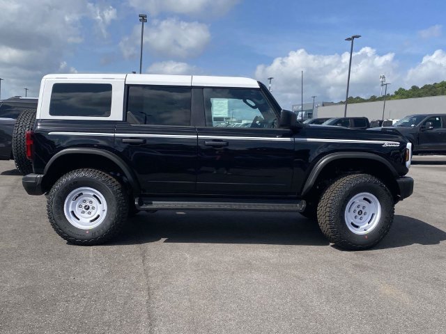 New 2026 Ford Bronco Heritage Edition AWD/4WD image 2