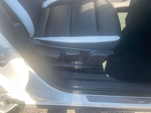 Used 2024 Buick Envision Sport Touring image 27