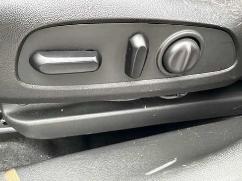Used 2020 Buick Encore GX Essence FWD image 20